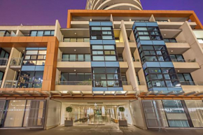 Отель Melbourne Holiday Apartments Flinders Wharf  Мельбурн